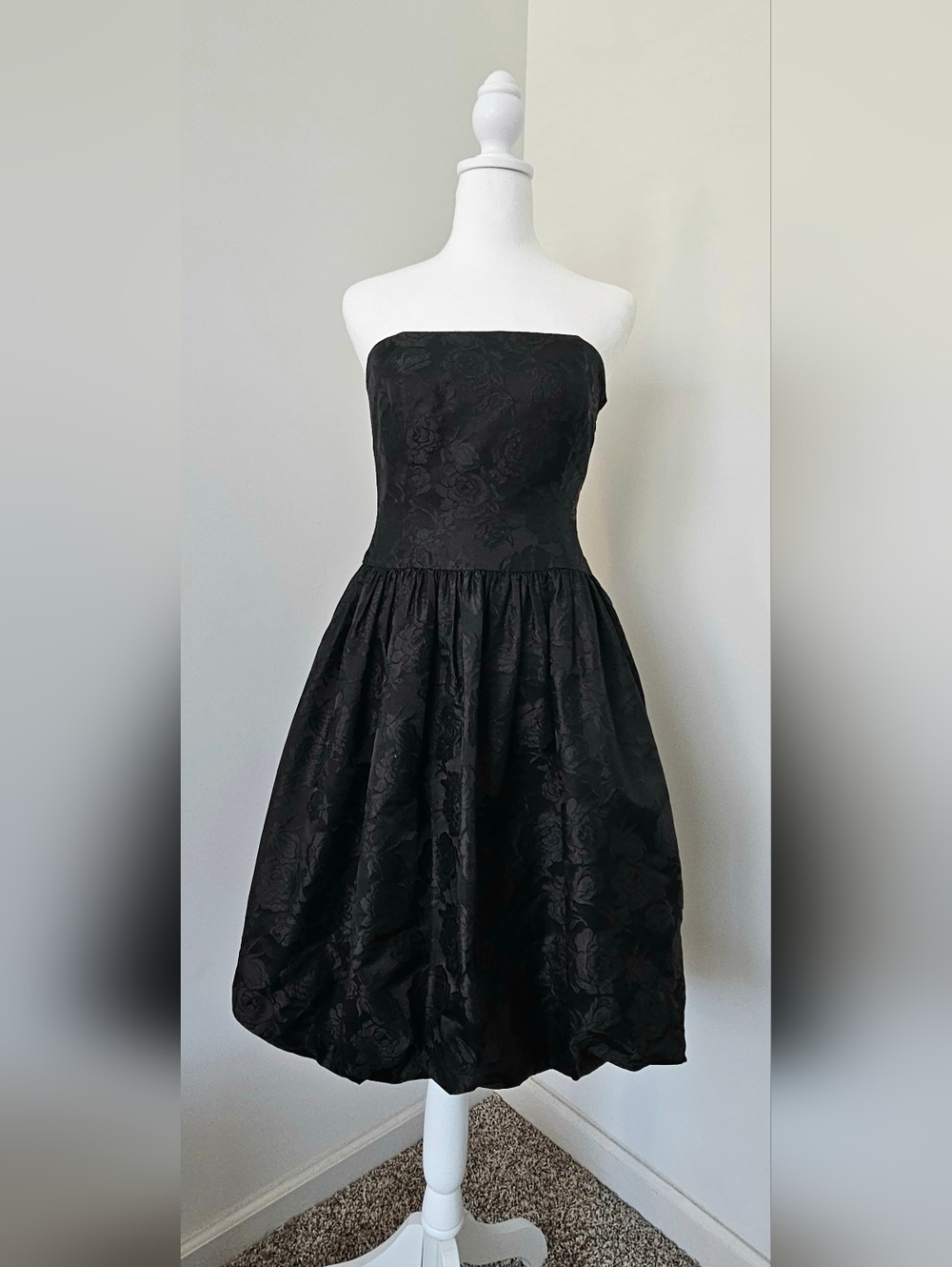Ann Taylor Black Bubble Hem Floral Jacquard Strapless Dress 2P